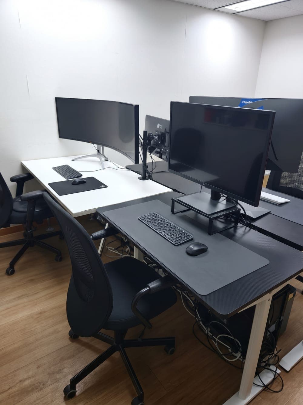 Seating in the MTC Workspace shared area, Tsuen Wan
